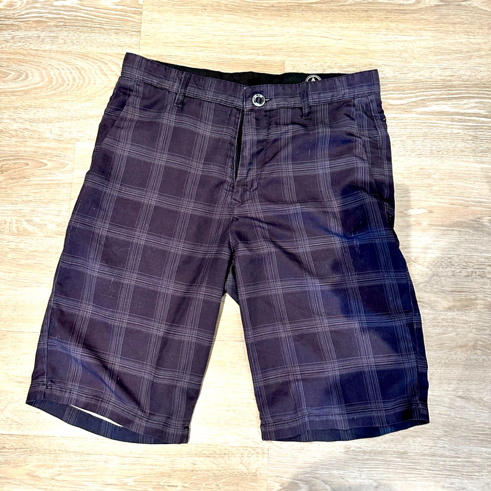 Men’s Volcom shorts/swim trunks, size 31